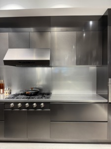 Meubles de cuisine modernes modulaires de conception américaine, armoires de cuisine et îlot central, acier inoxydable 304 noir PVD - Product Image 2