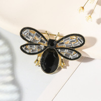 Broche Abeille, Accessoire Décoratif pour Pulls, Costumes et Robes d'Automne et d'Hiver, Épingle Anti-Exposition pour Vêtements