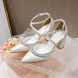 Chaussures de mariage pour femmes, pointure 35-43, bout pointu, talons hauts blancs pour femmes, sandales à talons épais pour mariée, design de créateur. - Product Image 2