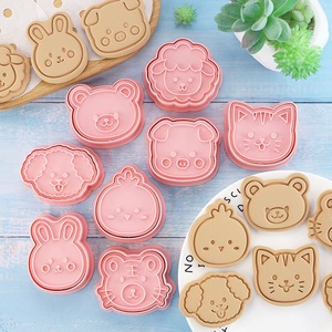 Lindo gato conejito cerdo oveja Tigre prensa moldes para galletas de azúcar <span class=keywords><strong>Fondant</strong></span> hornear pastel herramientas 3D cabeza de Animal de dibujos animados cortador de galletas conjunto - Product Image 1