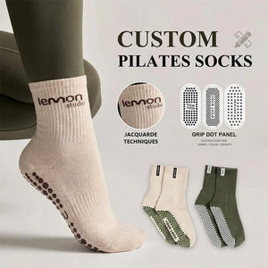 Chaussettes de Pilates antidérapantes BiLu OEM ODM personnalisées avec logo, chaussettes de yoga avec étiquette privée pour les studios de yoga, vente en gros - Product Image 3