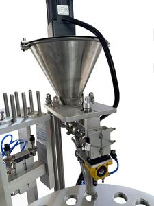 Máquina Selladora Automática Neumática de Cápsulas de Café y Bebidas, Motor PLC 220V, Alta Velocidad, Bajo Residual de Oxígeno, 1 Año de Garantía, Agua Pura - Product Image 2