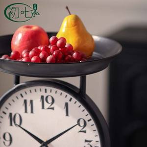 Horloge décorative en fer forgé de style américain avec plateau et bol à fruits, horloge de table décorative pour hall d'entrée ou salon - Product Image 5