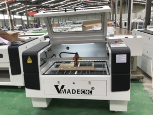 เครื่องแกะสลักเลเซอร์ CO2 คุณภาพสูง Ruida 100W ระบบระบายความร้อนด้วยน้ำ สำหรับอะคริลิก ไม้ MDF คริสตัล และกระดาษ - Product Image 3