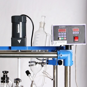 Réacteur automatique à double enveloppe en verre sous vide pour laboratoire avec moteur et pompe, capacité de 1L à 200L - Product Image 4