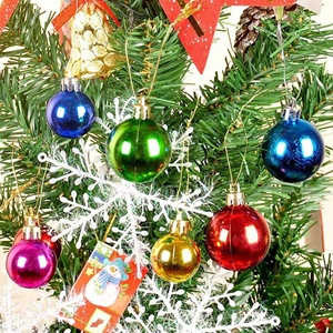 Paquete de 24 Bolas de Navidad de 3 cm de Alta Calidad con Purpurina, Decoraciones para Fiestas y Adornos para Árboles, Bolas de Plástico para Árboles de Navidad - Product Image 3