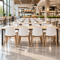 Chaises de restaurant en plastique, coque moulée blanche, pieds en bois, mobilier moderne pour café, cantine, personnalisable, OEM, vente en gros, Chine