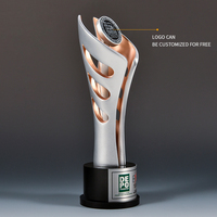 Trophée classique en résine bicolore, prix en cristal, texte personnalisé, logo, modélisation, souvenir d'anniversaire d'entreprise, plaque peinte à la main