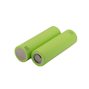 Batería de Iones de Litio Cilíndrica Recargable Sum Power INR21700 5000E-3C 5000mAh - Product Image 2