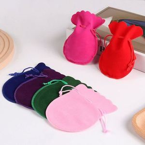 Pochette en velours en forme de gourde avec cordon de serrage, mini 7x9cm, sac cadeau de luxe au design unique pour emballage de bijoux et boucles d'oreilles - Product Image 6