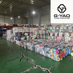 <span class=keywords><strong>Abbigliamento</strong></span> di Seconda Mano, Giacche Resistenti per <span class=keywords><strong>Uomo</strong></span> e <span class=keywords><strong>Donna</strong></span>, Pacchetto Misto Invernale, <span class=keywords><strong>Abbigliamento</strong></span> Casual per Adulti in Poliestere/Cotone - Product Image 6