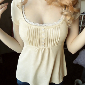 เสื้อยืดแขนสั้นคอวีแต่งลูกไม้ติดกระดุมด้านหน้าทรงเอไลน์ ผ้าถัก สไตล์ลำลอง แฟชั่นฤดูร้อนสำหรับผู้หญิง - Product Image 4