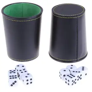 OEM低价黑色骰子杯Pu皮革配绿色天鹅绒定制骰子杯