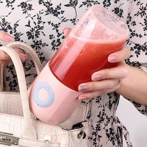 Mini Licuadora Portátil Recargable USB Tipo-C, Exprimidor de Frutas Automático, Prensa en Frío Comercial - Product Image 4