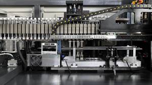 SEGD-6 stabile 2L automatico per animali domestici macchina per soffiaggio mitMitsubishi PLC SMC 112mm diametro <span class=keywords><strong>Max</strong></span> 8000kN forza di serraggio 380V - Product Image 2