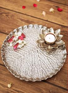 Plateau de service en aluminium avec porte-bougie chauffe-plat pour la décoration de la maison, les célébrations de festivals, plateau en métal, table centrale, Rakhi, occasions alimentaires - Product Image 4