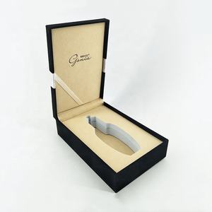 Boîte d'huile essentielle de parfum de flanelle noire personnalisée boîte d'emballage cadeau de cosmétiques de velours en bois à couvercle rabattable - Product Image 2