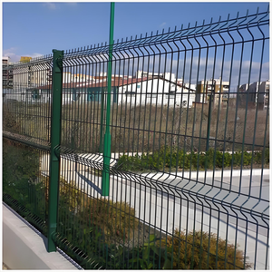 3mm Thick Coated Steel <strong>Wire</strong> 2m Height Electric 3d Welded Bending Curved <strong>Green</strong> <strong>Wire</strong> Mesh <strong>Fence</strong> for Football - Product Image 3