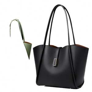 กระเป๋าสะพายข้างผู้หญิงทำจากหนังเทียมพร้อมสายโซ่ - Product Image 4