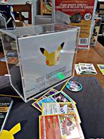 Vitrine de présentation pour cartes à collectionner en acrylique avec couvercle coulissant et éclairage LED, protection UV transparente pour cartes sportives