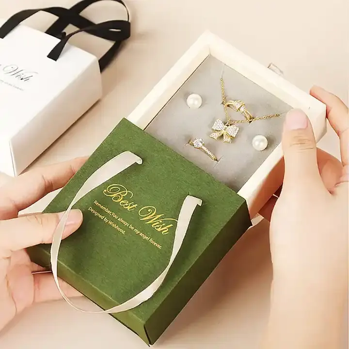 Contenitore portaoggetti con chiusura magnetica di lusso personalizzato per collana in cartone 1200g per gioielli e cassetto regalo