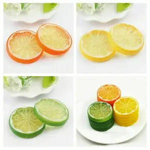 1 pièce de tranches de citron artificielles en plastique, <span class=keywords><strong>fruits</strong></span> factices réalistes, accessoires décoratifs ondulants - Product Image 1