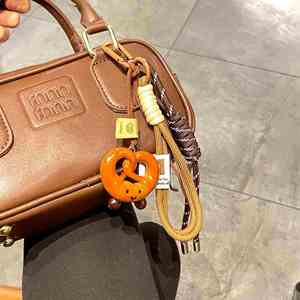 Hot Selling Alkaline Pretzel Bread <b>Keychain</b> Handmade Woven Rope Pendant Cute Chocolate Bagel Charm for Bags Trendy Food - Product Image 5