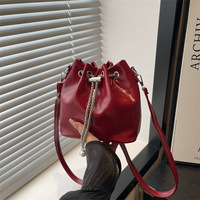 Tas Selempang Wanita Retro Motif Permen, Bahan PU Lembut, Model Bucket, Warna Solid, Serbaguna