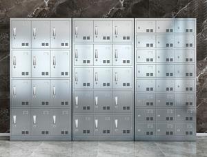 Armoire de rangement moderne en acier inoxydable à 18 portes avec serrure à clé, casier à vêtements avec étagères, assemblage requis - Product Image 4