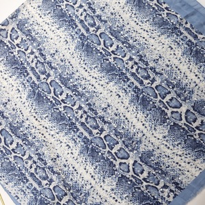 Mode serpent imprimé miroitant or paillettes écharpe <span class=keywords><strong>voile</strong></span> avec gland frange <span class=keywords><strong>lin</strong></span> tissu Long doux Hijab châle pour les femmes - Product Image 3