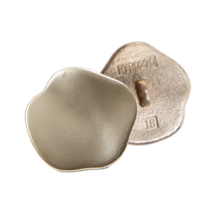 Biểu Tượng Tùy Chỉnh Áo Vàng <span class=keywords><strong>Blazer</strong></span> Dập Nổi Kẽm Hợp Kim Phù Hợp Với Màu Đen Kim Loại May May Chân Nút Cho Nam Giới - Product Image 5