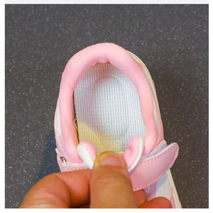 รองเท้าผ้าใบลำลองสไตล์เกาหลีสำหรับเด็กผู้ชายรุ่นใหม่  กันน้ำ  แบบสวม  พื้นรองเท้า PU - Product Image 5