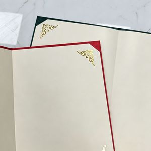 Tarjeta de Invitación Roja Personalizada con Borde en Relieve de Estrella Dorada para Boda, Aniversario, Presentación de Premios - Papel Recubierto Ecológico - Product Image 3