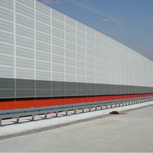 Barrière anti-bruit pour <span class=keywords><strong>viaduc</strong></span>, installation facile, barrière acoustique métallique pour autoroute, garantie 10 ans - Product Image 1