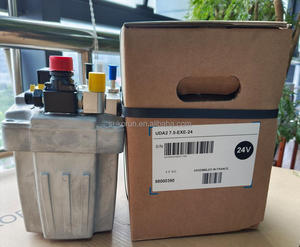 Véritable pompe de dosage d'urée <span class=keywords><strong>DEF</strong></span> Pompe à bouchon carré Emitec pour MAN D20/D26 8115403 Euro 6 24V UDA2 7.5 EXE-24 moteur diesel - Product Image 3