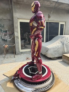 Escultura Decorativa de Iron Man de Fibra de Vidrio de Alta Calidad, Estatua de Superhéroe para Interiores de Casa u Oficina, Disponible a Precio de Exportación - Product Image 4