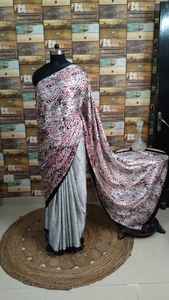 Elegante Sari estampado en negro, blanco y rosa con patrón abstracto, saris de satén de estilo indio Pallu para adultos para fiestas - Product Image 2