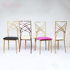 Chaises de fête pour adultes, meubles commerciaux utilisés dans les hôtels, prix bas, vente chaude en usine, personnalisables, empilables, dorées, à dossier croisé - Product Image 3
