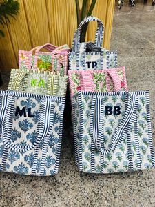 กระเป๋าโท้ทผ้าฝ้ายเย็บมือขนาดเล็กสำหรับผู้หญิง พร้อมสายโซ่ ปิดแบบเปิด กันน้ำ เหมาะสำหรับฤดูร้อน - Product Image 3