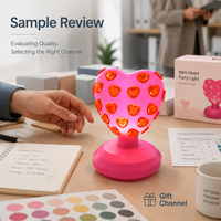 Lampe de fête LED USB multicolore en forme de mini cœur, style boule disco européenne, pour la maison, les cadeaux et la décoration de magasin (vente en gros)