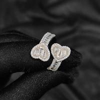 Bague en laiton avec zircons CZ taille baguette, double cœur, style 'Iced Out', ajustable