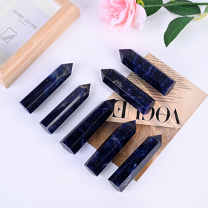 ขายส่งคริสตัลโซดาไลต์ทรงแหลม หินธรรมชาติขัดเงา สำหรับตกแต่ง งานฝีมือบำบัด ประเภทสินค้าเก่า - Product Image 2