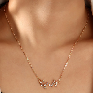 2025 Tarjeta de papel marrón de moda chapado en oro astrología constelación estrellas signo del zodiaco collar joyería - Product Image 5
