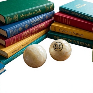 Esfera de Resina Transparente de 50 mm (2 Pulgadas) con Bola de Cristal Sintético Transparente en Colores Personalizados por Blatant Exports - Product Image 1