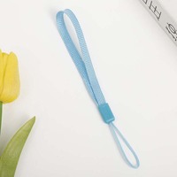 Dragonne réglable en nylon avec pendentif à breloque pour étui de téléphone, clé et accessoire pour écouteurs.