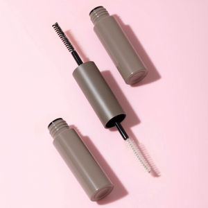 Logo personnalisé professionnel 2-en-1 Tubes de crayon à <span class=keywords><strong>sourcils</strong></span> à double extrémité Emballage en plastique Mécanisme de torsion avec <span class=keywords><strong>brosse</strong></span> à mascara - Product Image 1