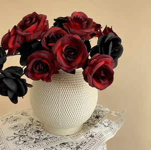 Vendita calda di seta artificiale <span class=keywords><strong>rose</strong></span> bianche e <span class=keywords><strong>nere</strong></span> con fiori a stelo utilizzati per eventi di decorazione di nozze gotiche - Product Image 5