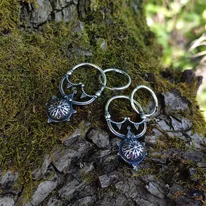 Orecchini da donna in acciaio inossidabile con lunula slava, gioielli norreni, amuleto lunare con granulazione - Product Image 2