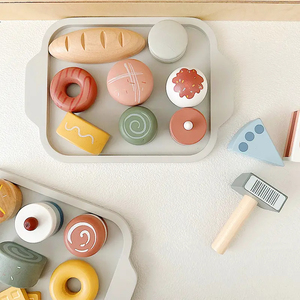 Juego de postres de madera, juegos de comida para juegos de imaginación, juego para hornear galletas y cupcakes, comida para niños pequeños, regalo de cumpleaños para niños - Product Image 4