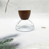 Flacon de parfum en verre ambré écologique de 50 ml en forme de pagode inversée avec couvercle en bois et pulvérisateur à pompe, lot de 100 pièces